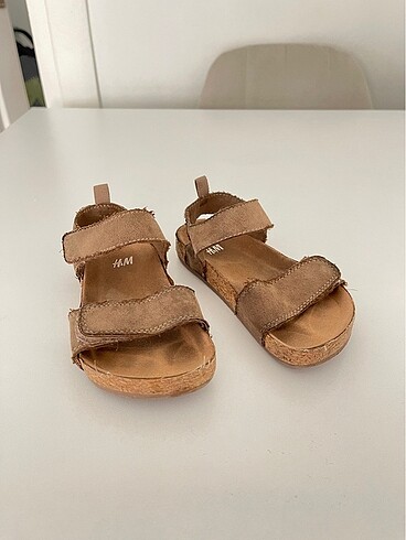 H&M çocuk sandalet