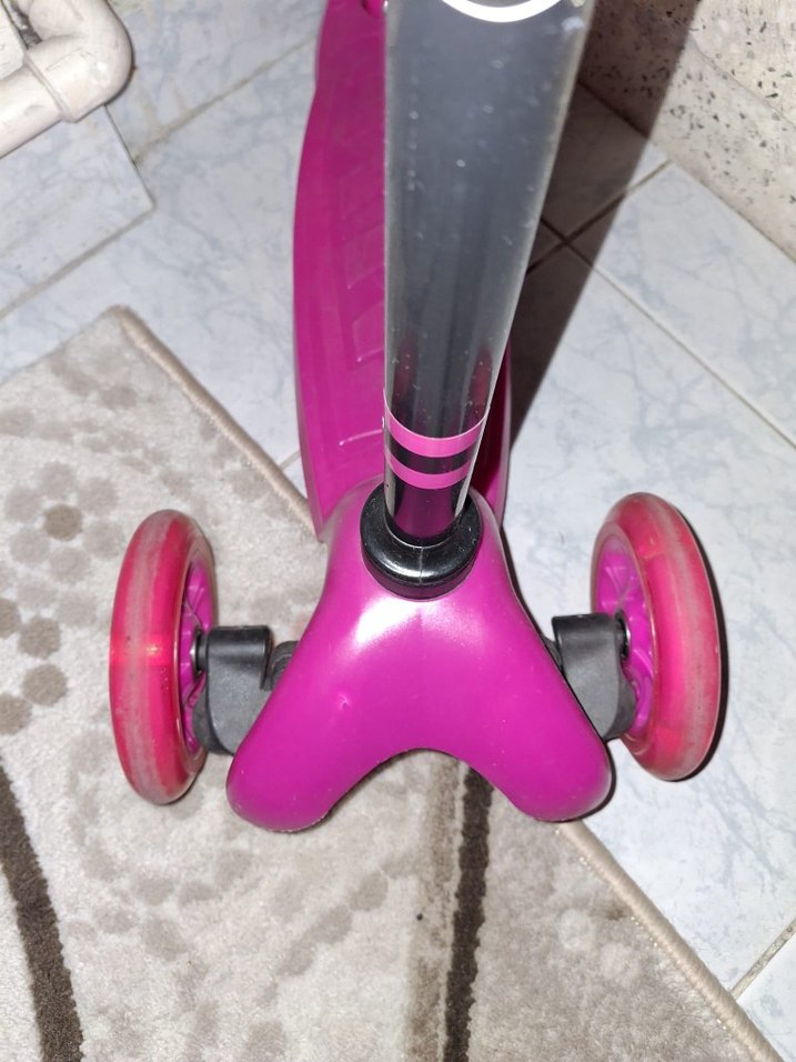 Pembe Rookie Çocuk Scooter'ı - Görsel 5