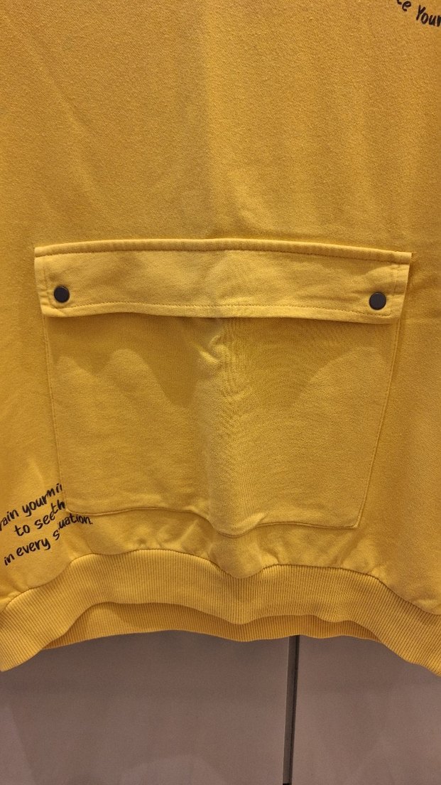 Sarı şapkalı Sweatshirt - Görsel 2