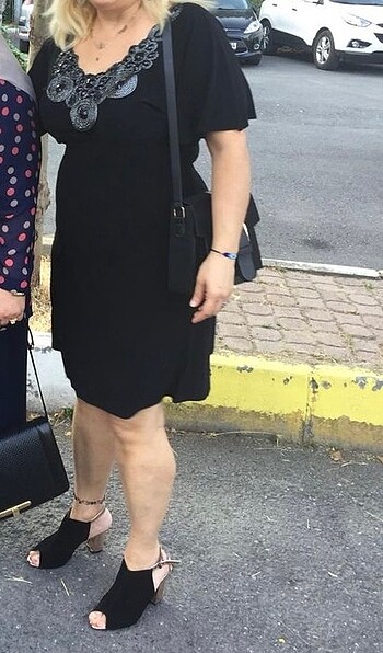 Kadın kısa elbise