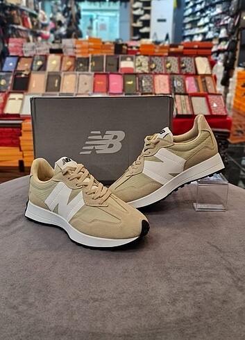 New Balance NEW BALANCE