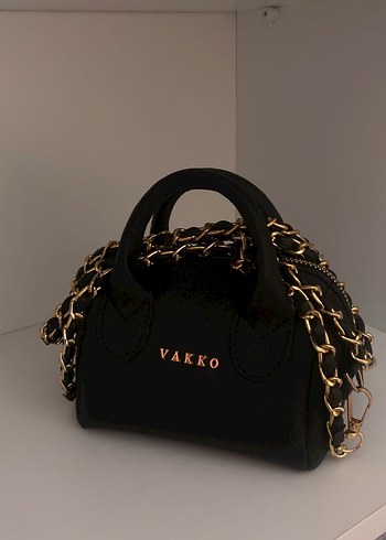 Vakko Zincir Detaylı Siyah Deri Yılan Desenli Çanta - Görsel 3