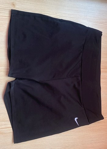 Siyah Elastik Bel Spor Şortu - Görsel 2