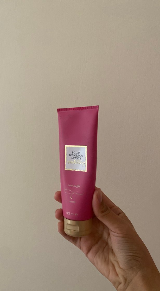 Avon Nemlendirici Vücut Kremi - Görsel 2