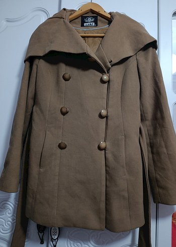 Bej Düğmeli Modern Klasik Kadın Kaban - Görsel 2