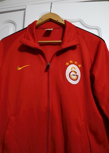 Kadın Kırmızı Fermuarlı Eşofman Üstü - Görsel 3