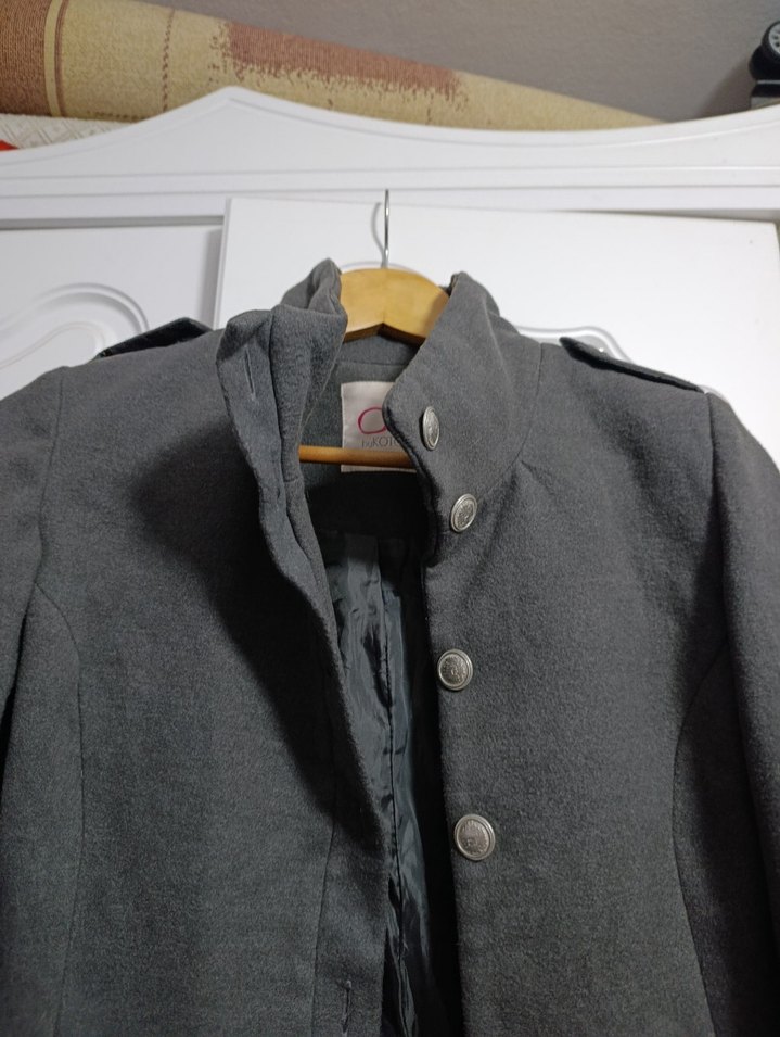 Düğmeli Gri Kadın Kaban - Görsel 3