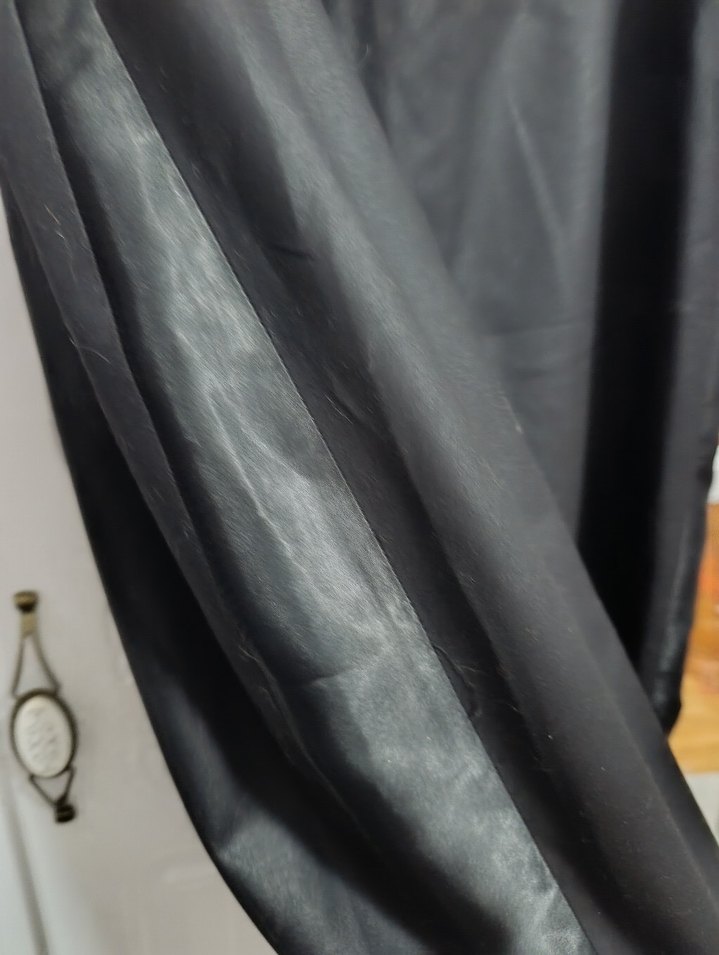 Kemer Detaylı Siyah Midi Kalem Elbise - Görsel 4