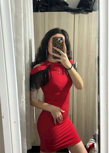 s Beden Püsküllü Kırmızı Mini Elbise