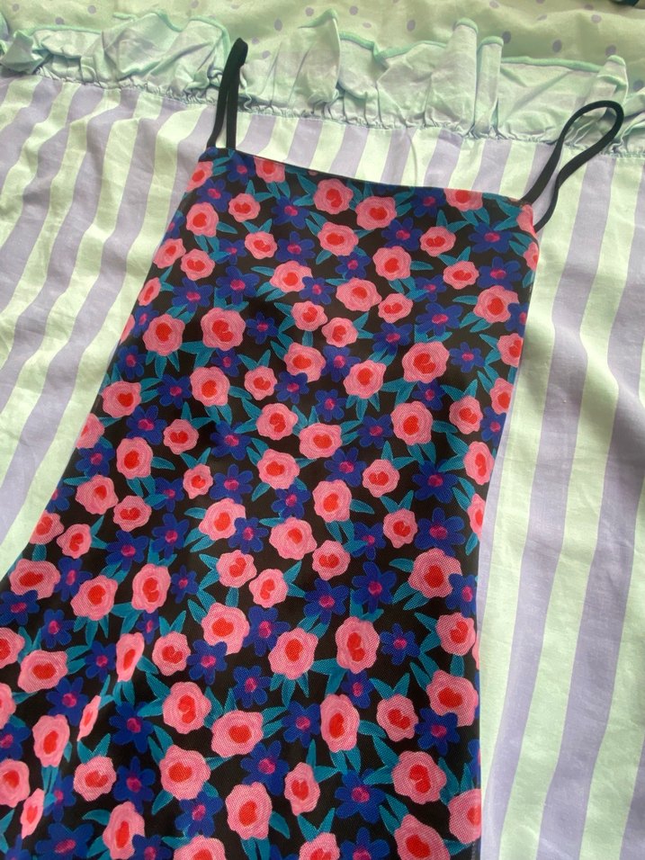 Çiçekli elbise - Görsel 2