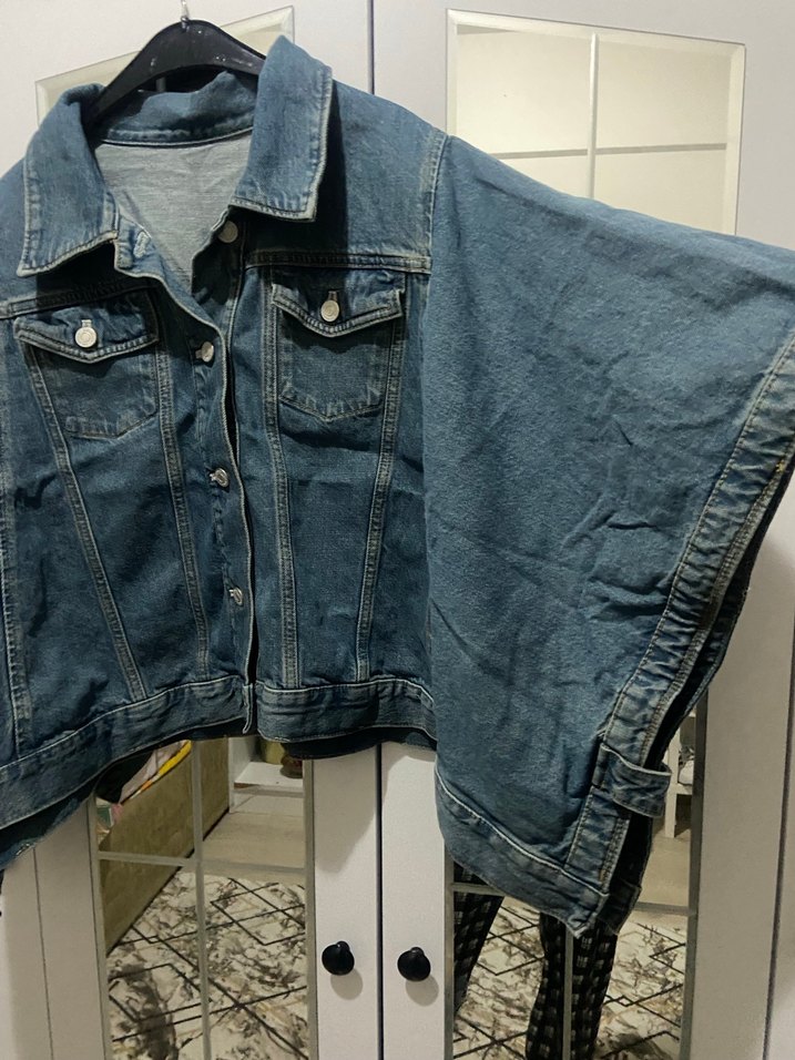 Düğmeli Kısa Kollu Mavi Denim Ceket - Görsel 2