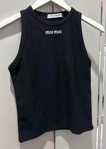 Miu Miu Siyah Yüksek Yakalı Kolsuz Mini Atlet