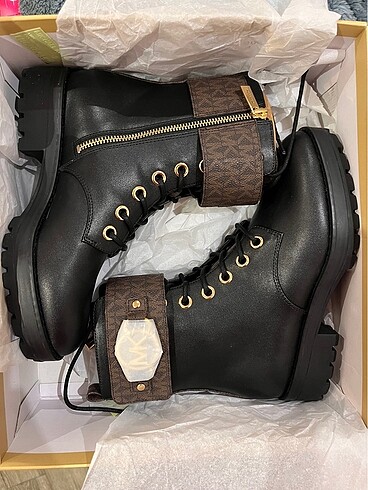 37 Beden siyah Renk Orijinal michael kors bot