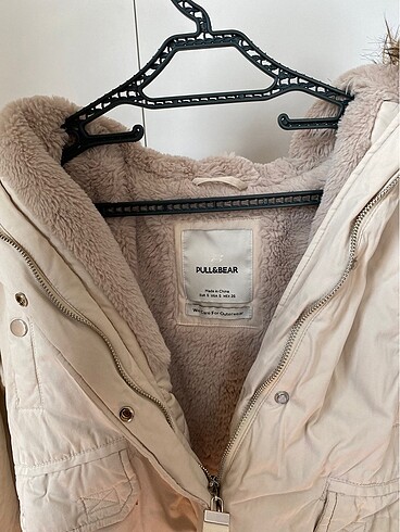 s Beden Pull&Bear mont