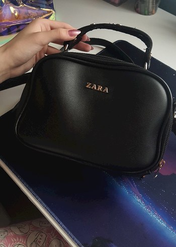 ZARA Siyah Deri Fermuarlı Kadın Çanta