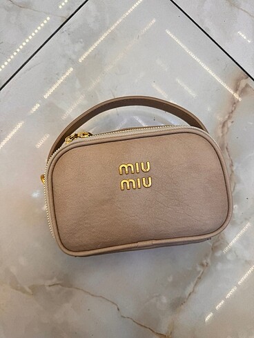 MIU MIU