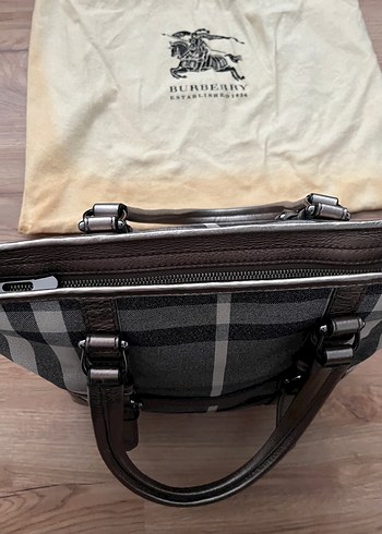 Burberry  Çanta - Görsel 4