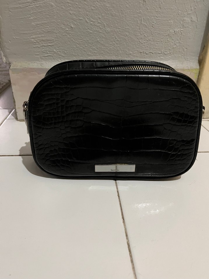 Bershka çanta - Görsel 4