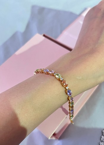 Swarovski taşlı gümüş içerikli bileklik