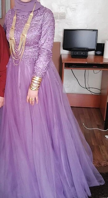 Tesettür nişan abiyesi