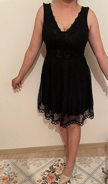 Siyah dantel elbise - Görsel 5