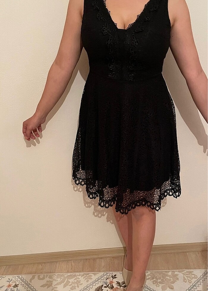 Siyah dantel elbise - Görsel 5
