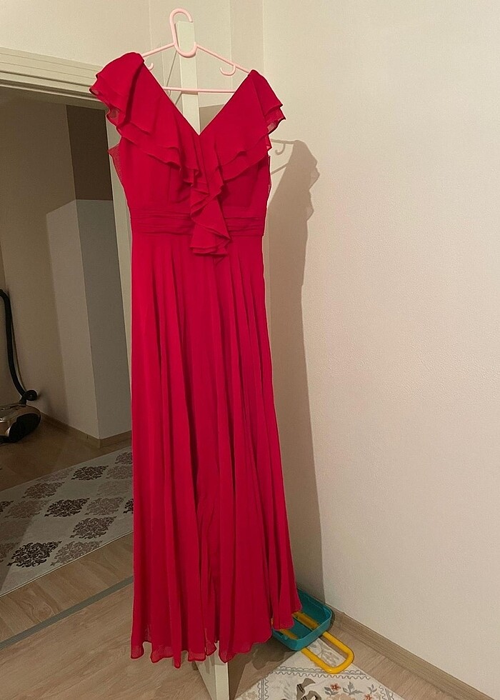 Kırmızı abiye - Görsel 3