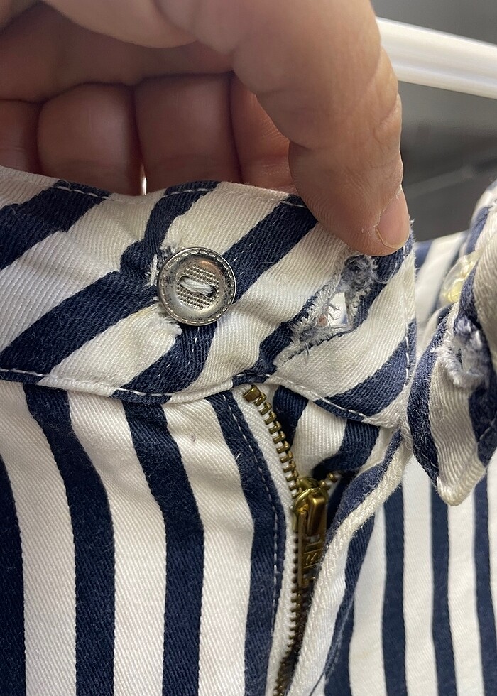 Laciver beyaz cizgili pantolon 44 beden lcw markası - Görsel 5