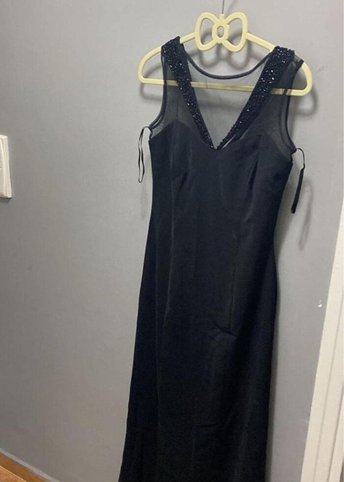 Siyah üst bölüm hafif taşlı abiye - Görsel 2