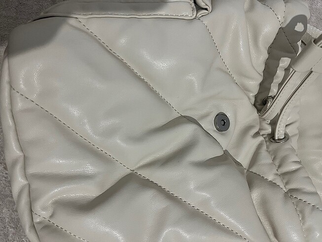 Pull&Bear Mini Sırt Çantası - Görsel 6