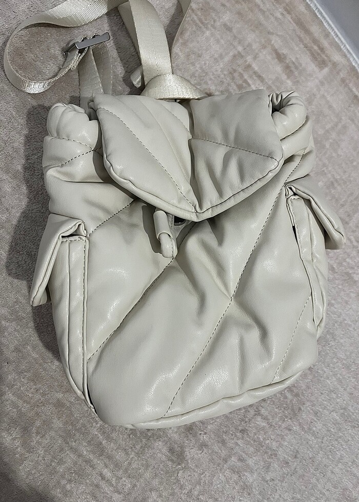 Pull&Bear Mini Sırt Çantası - Görsel 2