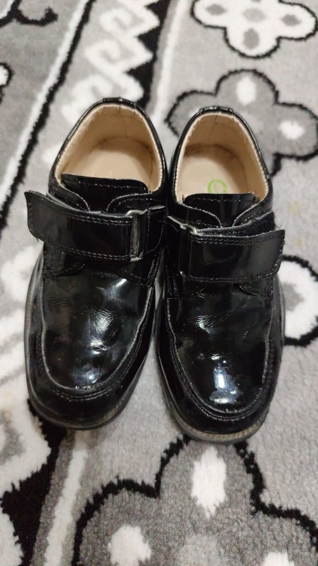 Erkek Çocuk Siyah Rugan Özel Ayakkabı - Görsel 3