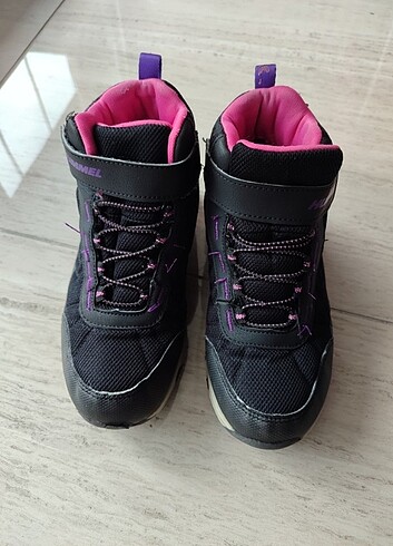 34 Beden Hummel kız çocuk bot