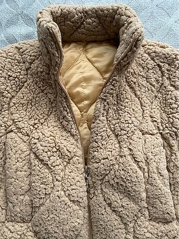 Kısa pofuduk mont - Görsel 6