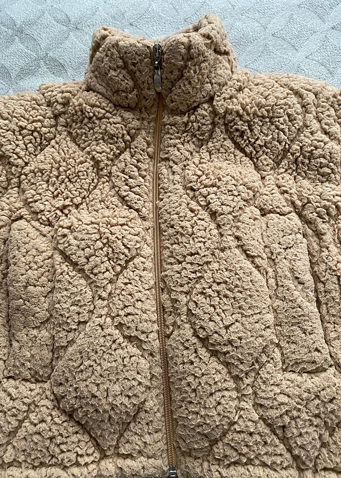 Kısa pofuduk mont - Görsel 2