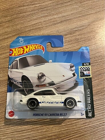 Hot wheels porsche 911 carrera rs 2.7