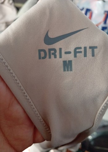m Beden ten rengi Renk Bej Kısa Spor Sütyeni