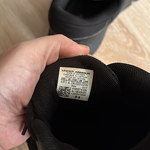 36,5 Beden siyah Renk Under Armour Spor Ayakkabı