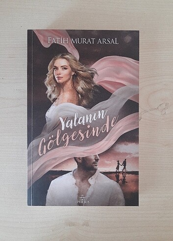 YALANINI GÖLGESİNDE / Ciltsiz