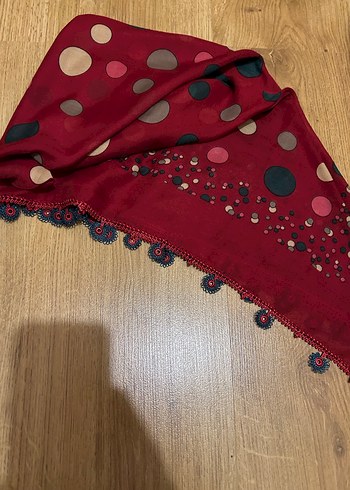 Bordo Boncuklu Kadın Fular