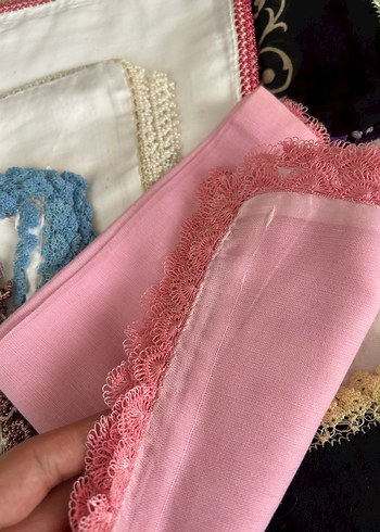 Dantel Detaylı Pembe Vintage Kadın Fuları
