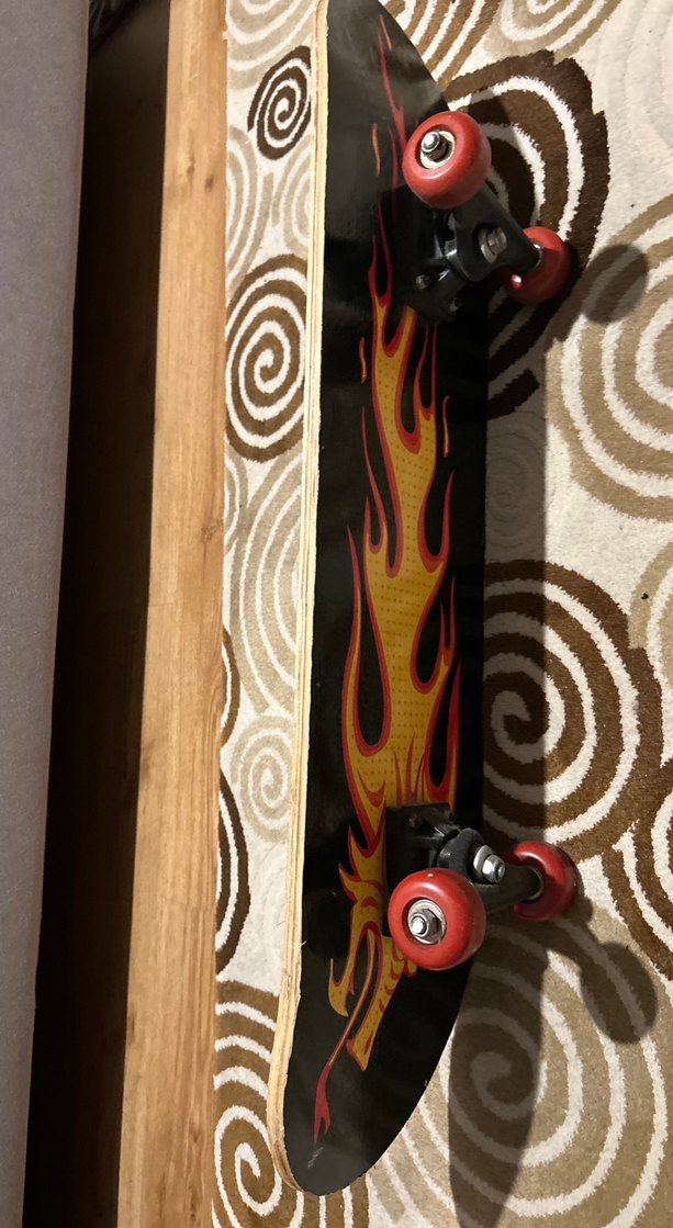 Siyah Çocuk Kaykay Tahtası Alev Desenli - Görsel 3