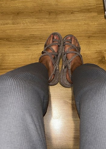 Gri Çapraz Bantlı erkek - Görsel 3