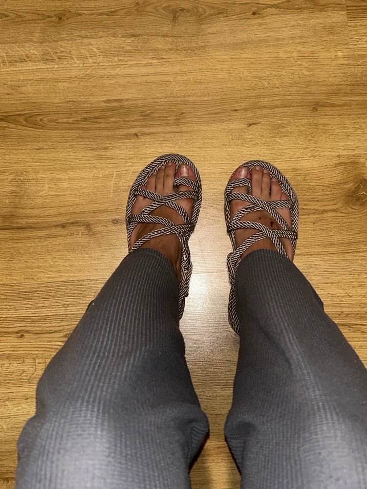 Gri Çapraz Bantlı erkek - Görsel 2