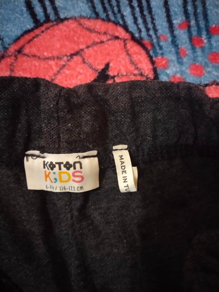 ## KOTON KİDS## 6,7 YAŞ##Erkek Siyah Rahat Kesim Şort## - Görsel 3
