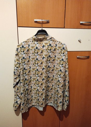 ##TRENDYOL## 44 BEDEN##Bej Çiçek Desenli Uzun Kollu Gömlek## - Görsel 3