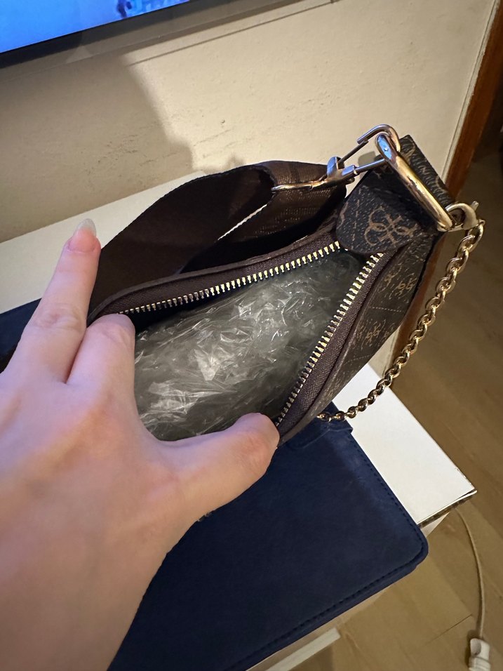 Kahverengi Baskılı Deri guess çanta - Görsel 2