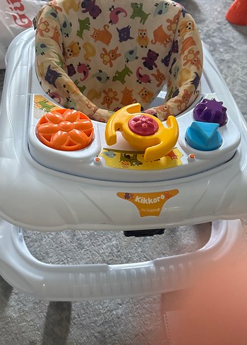 Renkli Desenli Bebek Yürüteci