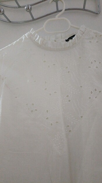 36 Beden beyaz Renk Trendyol gömlek