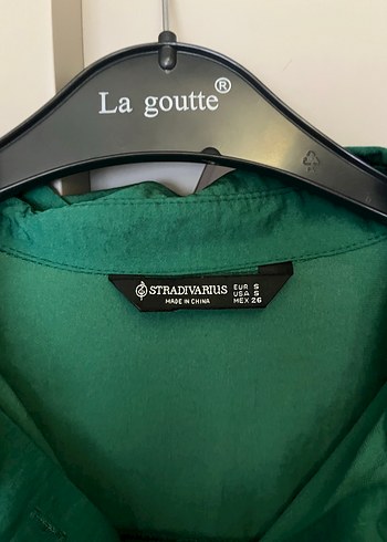 Stradivarius Düğmeli Yeşil Salaş Saten Gömlek - Görsel 2